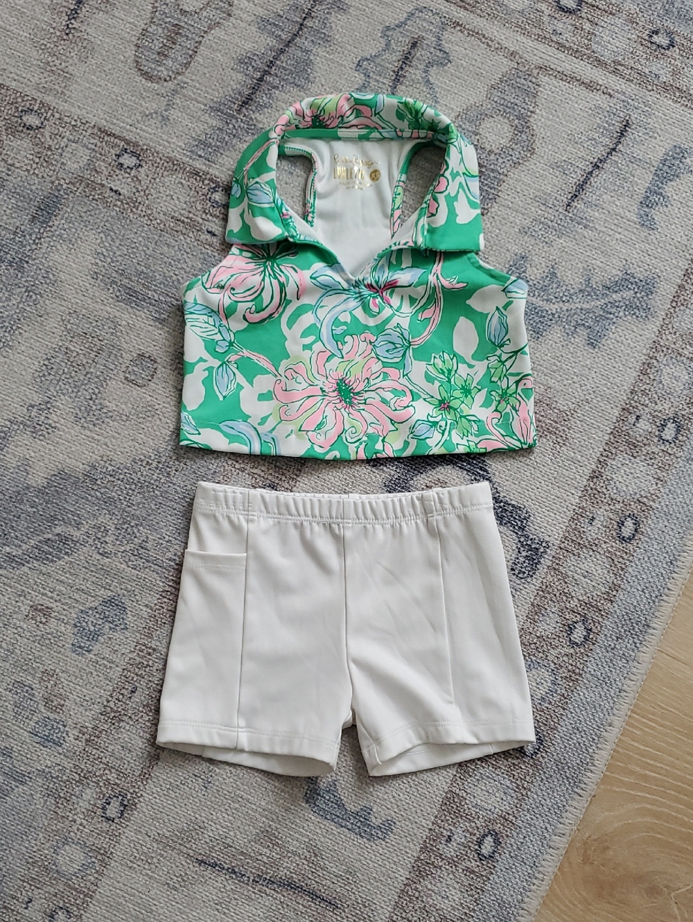 Lilly Pulitzer Girls Spearmint Blossom Views Luxletic Set Top Shorts SzXS